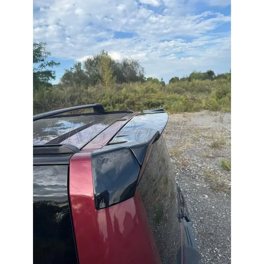 Gloss Black Spoiler Kit - Lr3/Lr4 1