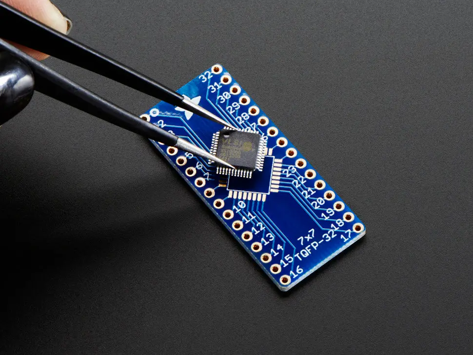 Smt Breakout Pcb For 32-Qfn Or 32-Tqfp - 3 Pack 1