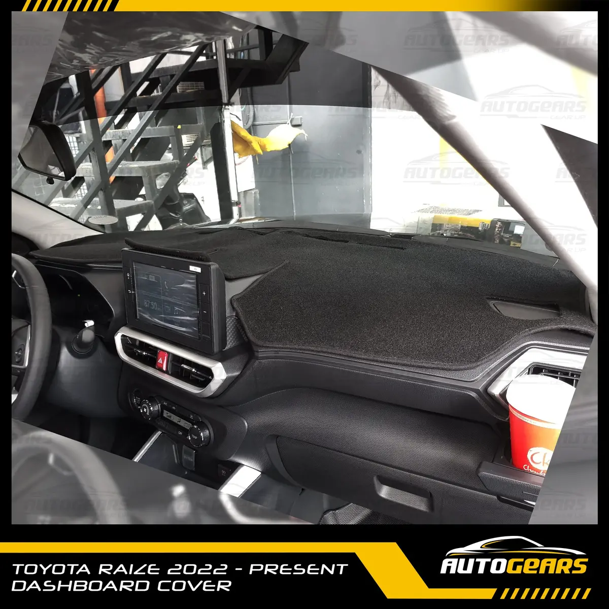 Toyota Raize (2022 - 2026) Dashboard Cover 1