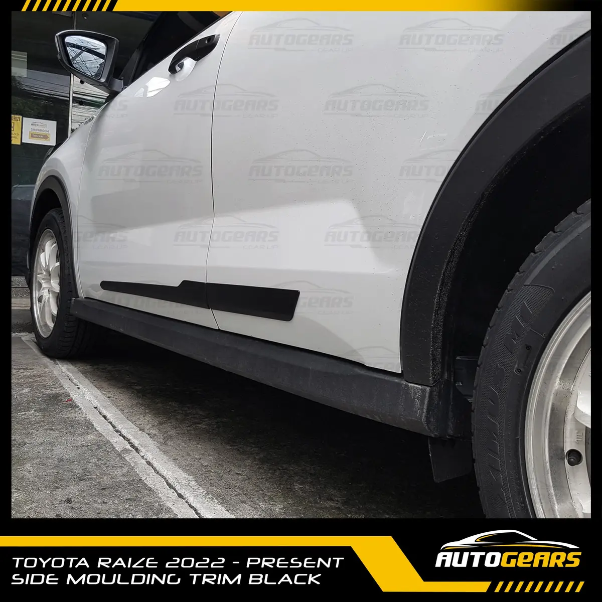 Toyota Raize (2022 - 2026) Side Moulding Trim 1