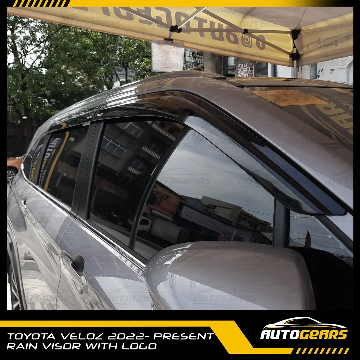 Toyota Veloz (2022 - 2026) Rain Visor With Logo 1