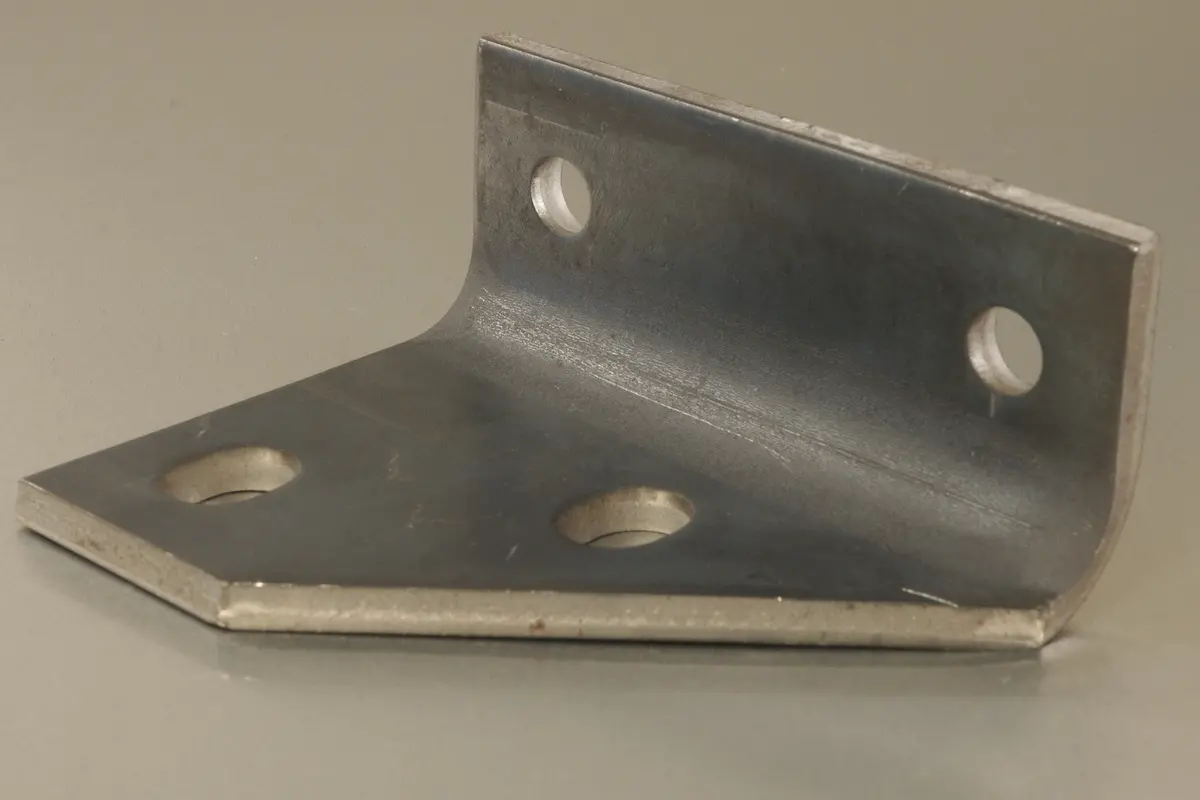 Anti Sway Plate Shackle - Scout Ii 1