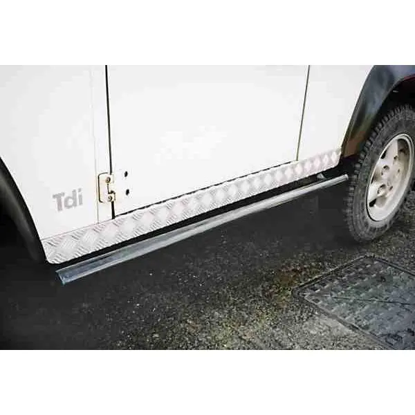 Mammouth Defender 110 Ht Side Sill Chequer Plate Anodized 1