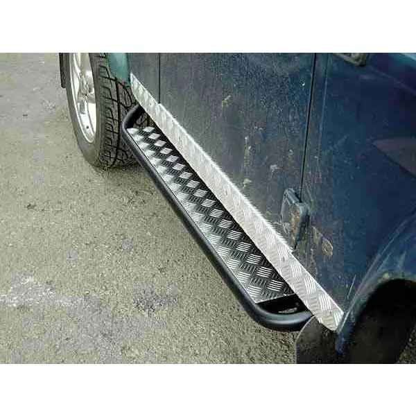 Mammouth Defender 110 Sw Black Side Sill Chequer Plate 1