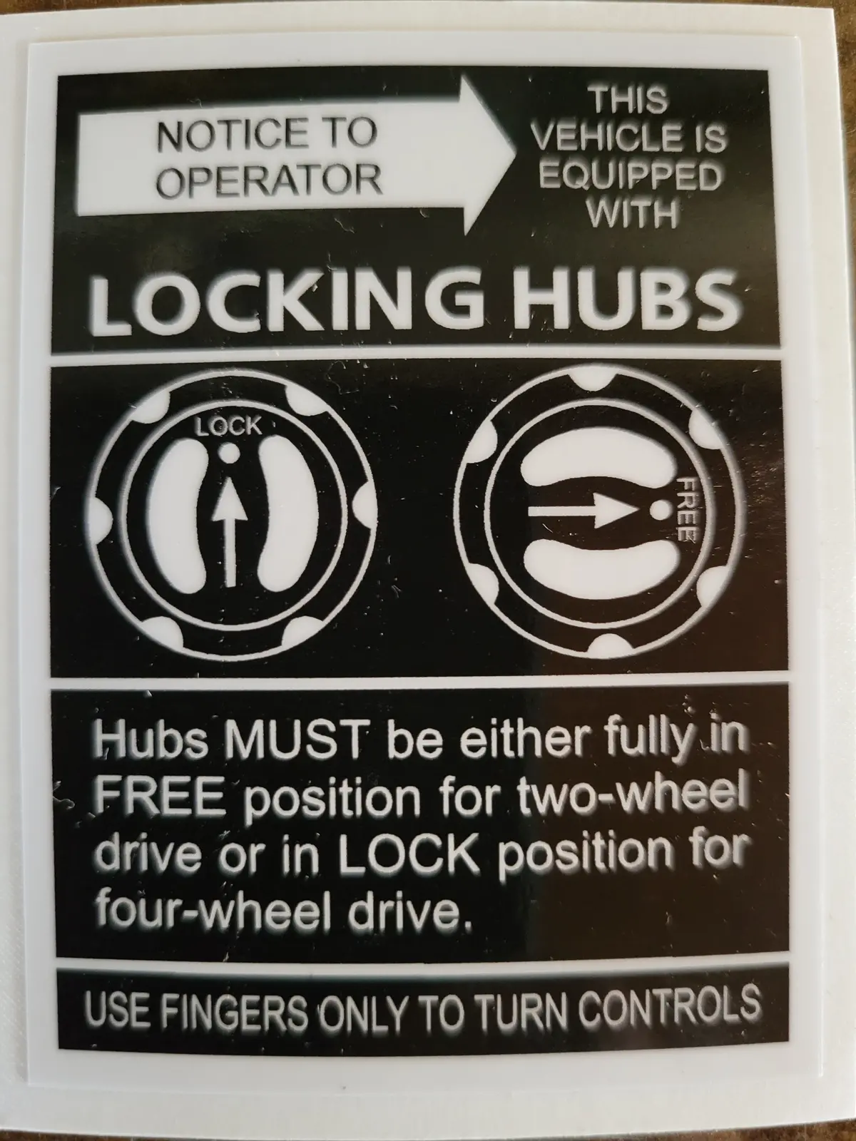 Decal Locking Hubs - Scout Ii 1