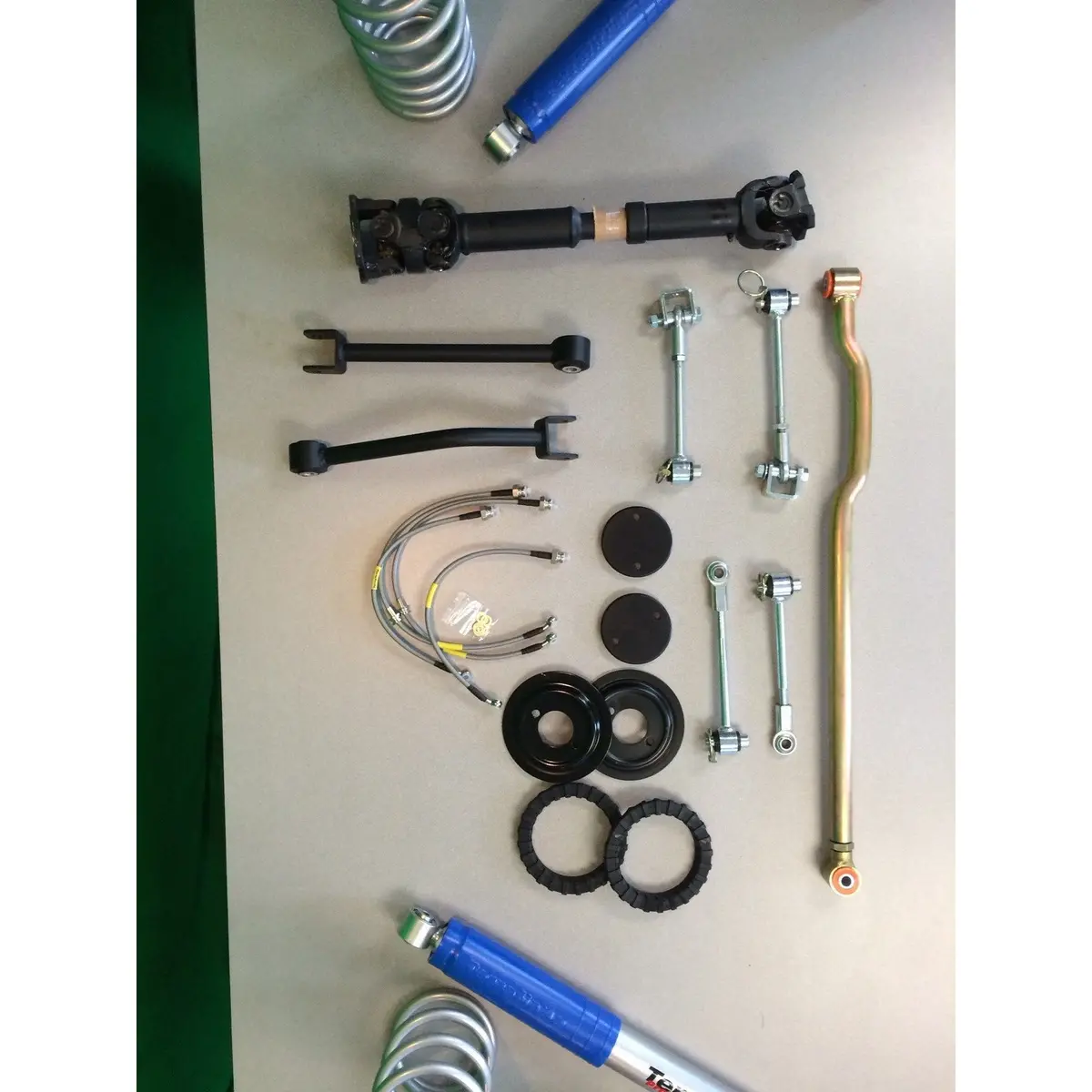 Terrafirma 4" Lift Kit  – Discovery Ii (1999–2002) 1