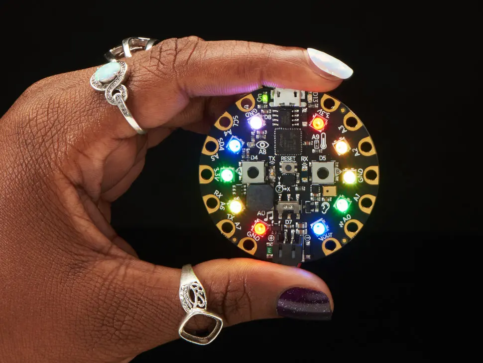 Circuit Playground Express - Black Girls Code Edition 1
