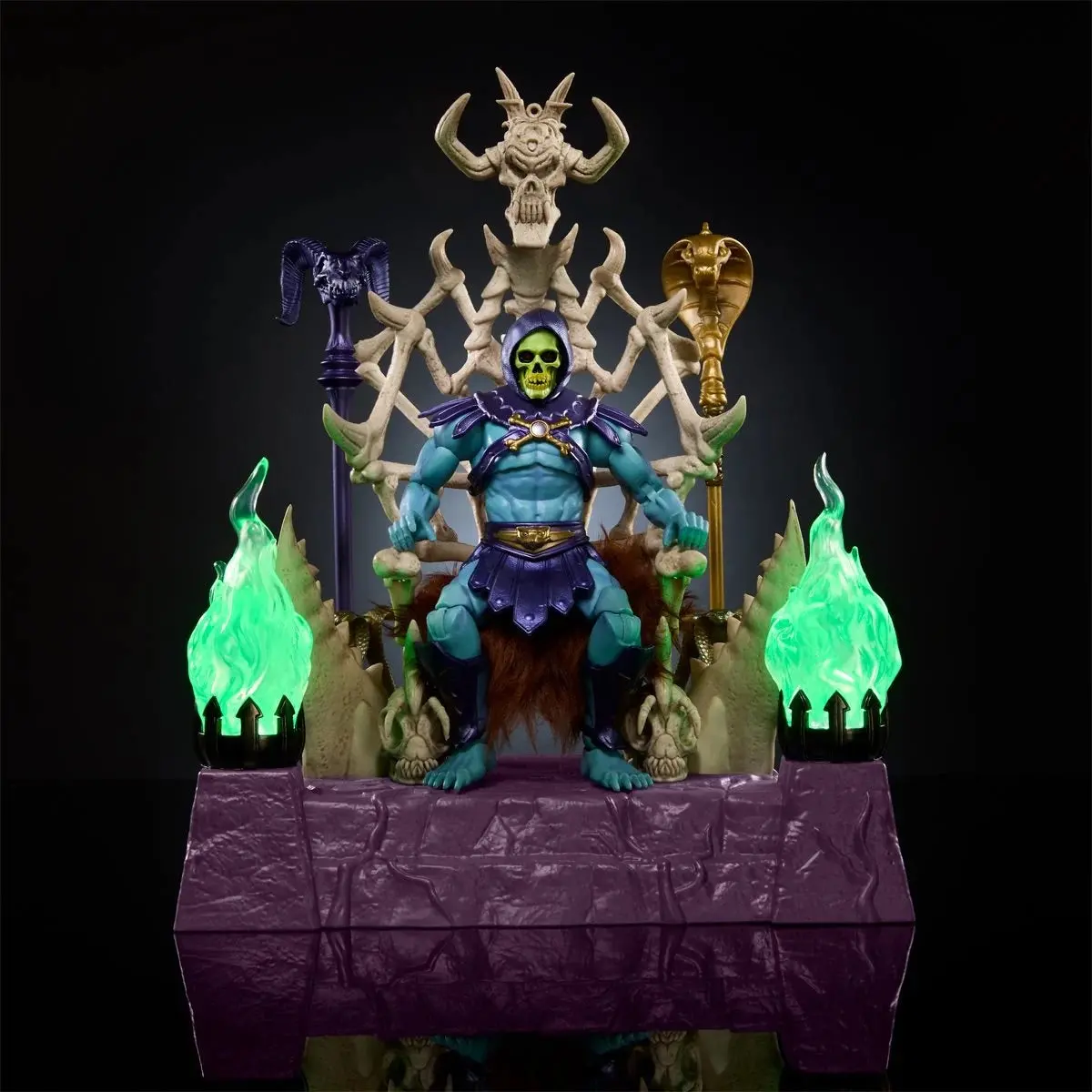 Pre-Order - Masters Of The Universe Masterverse Skeletor With Havoc Throne & Lite-Up Torches (Fan Channel Exclusive) 1