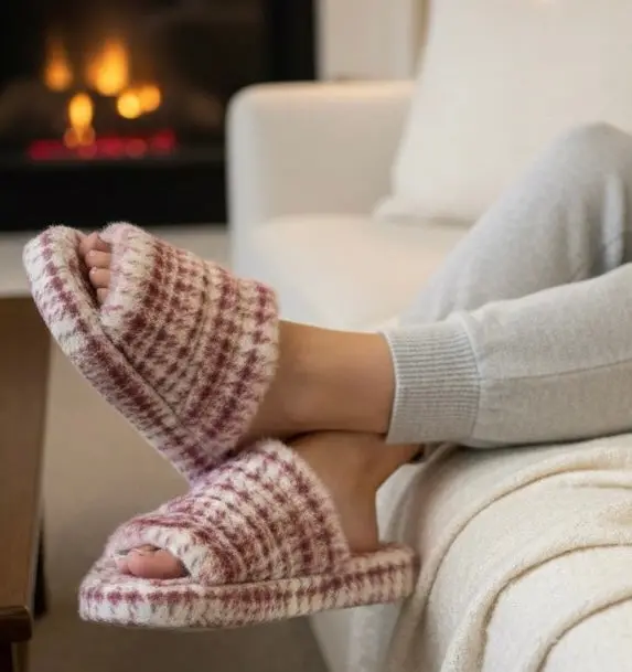 Cranberry Pink Houndstooth Faux Fur Slippers 1