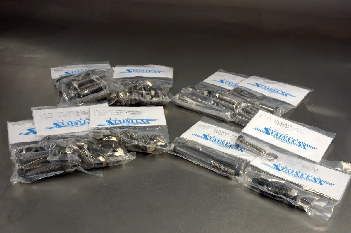 Ih V-8 Engine Bolt Kit 1