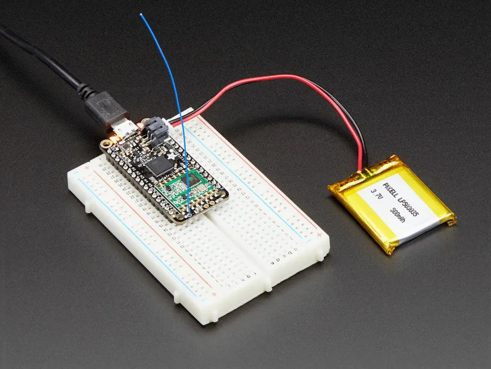 Adafruit Feather 32U4 Rfm69hcw Packet Radio - 868 Or 915 Mhz - Radiofruit 1