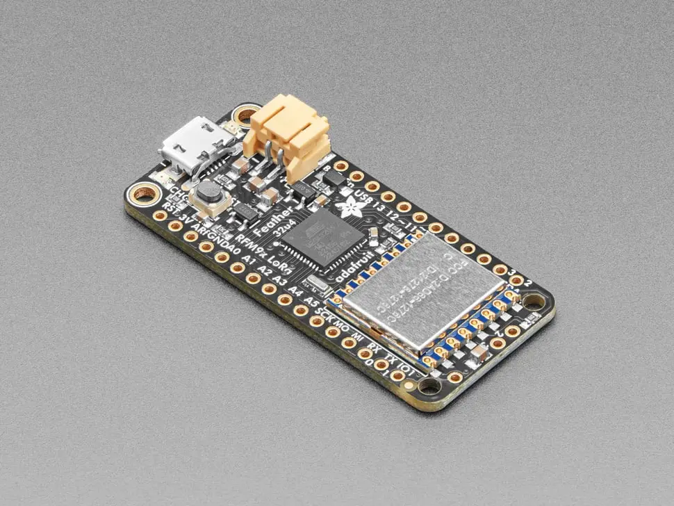 Adafruit Feather 32U4 Rfm95 Lora Radio - 868 Or 915 Mhz - Radiofruit 1