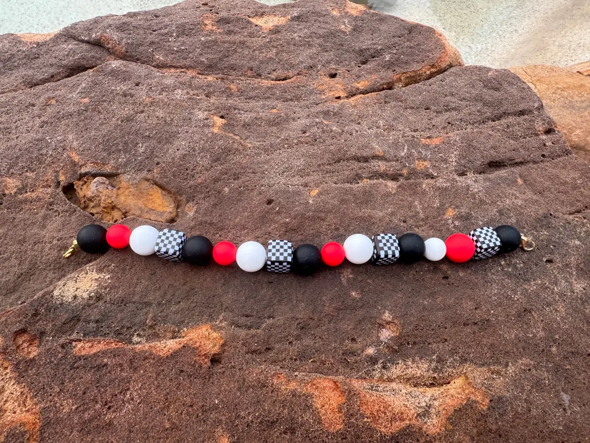 Race Day Bubble Bead Chains For Trucker Hats 1