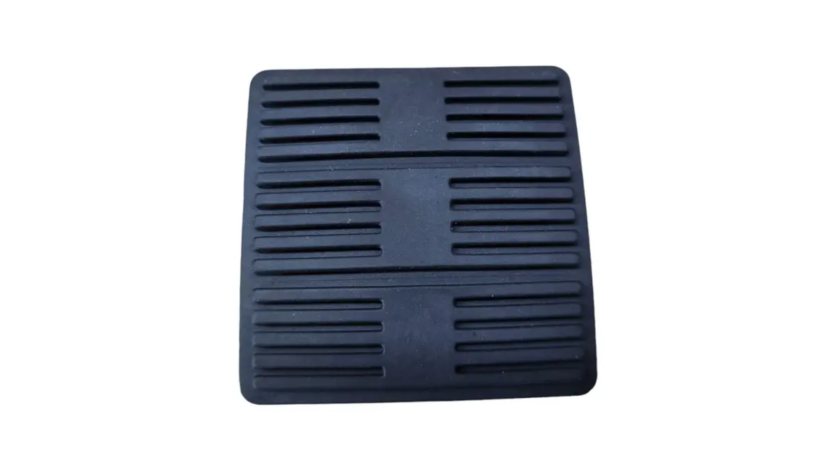 Early E-Brake Pedal Pad - Scout Ii 1