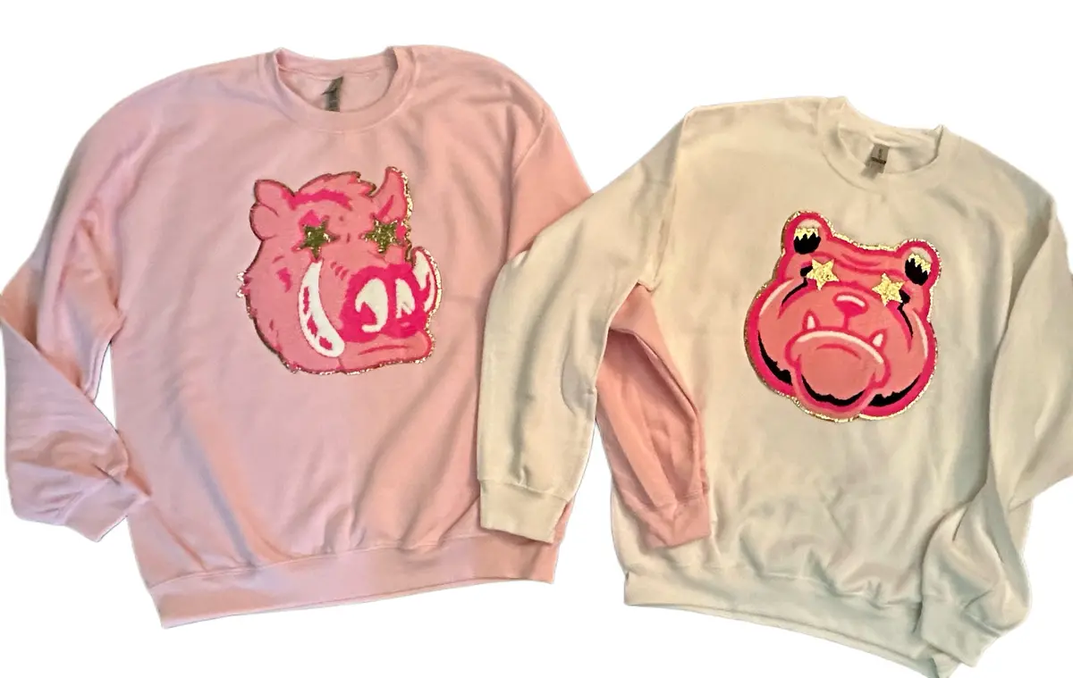 Oversized Mascot Patch Sweatshirts (Pink Or White) 1