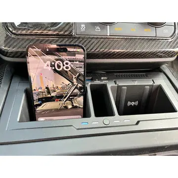 Wireless Dual Charging Station 1