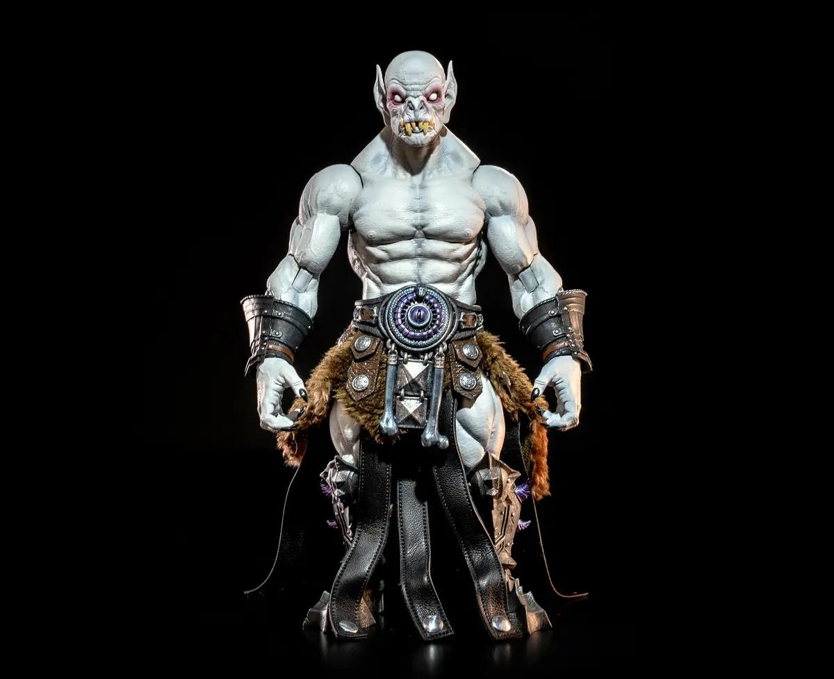 Mythic Legions Decebalus (Ogre-Scale Vampire) 1