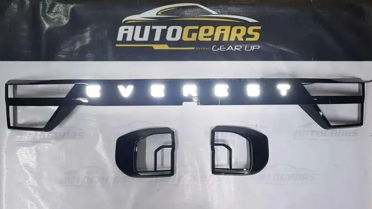 Ford Everest (2023 - 2026) Trunk Lid Cover With Led 1