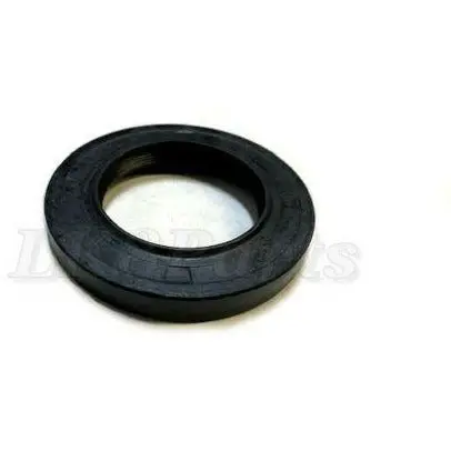 Lt230 Transfer Box Output Flange Oil Seal 1
