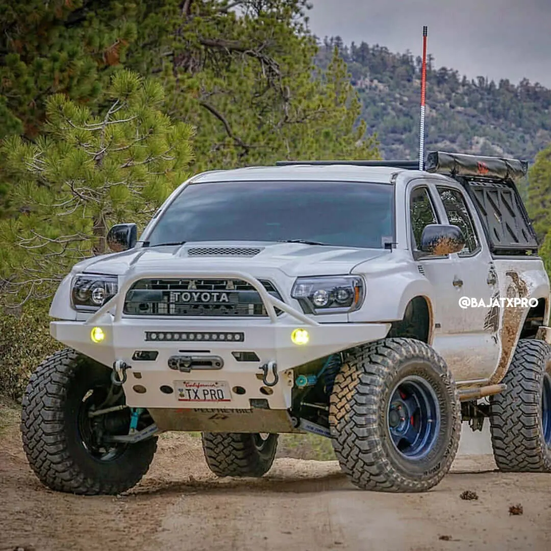 Projector Headlights Fits 2012-2015 Toyota Tacoma 2