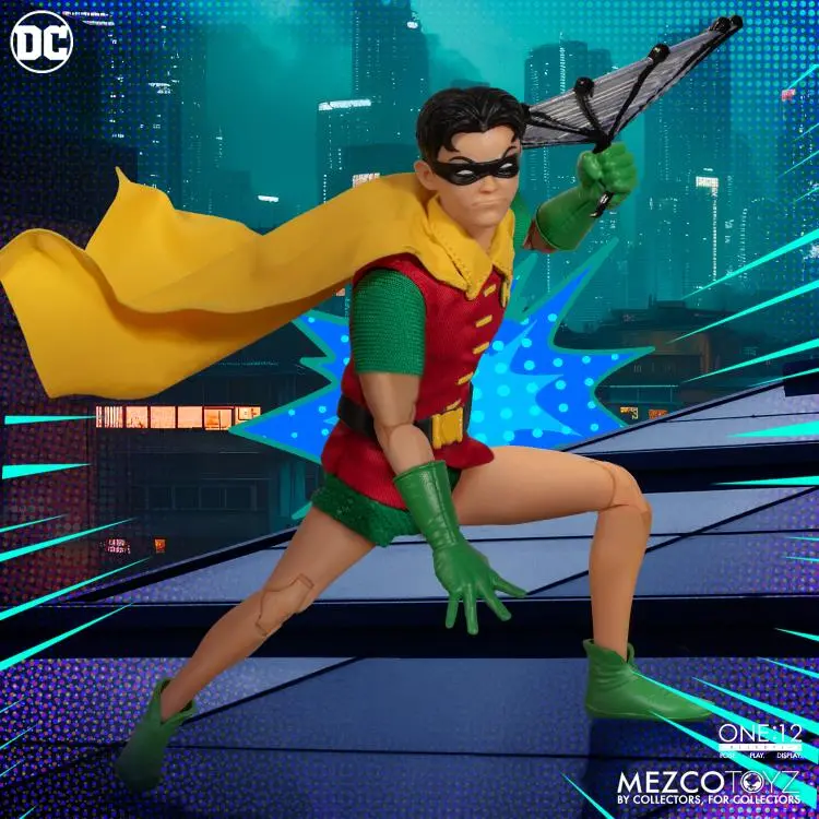Mezco One12 Robin (Golden Age Edition) 6-Inch Scale Figure 1