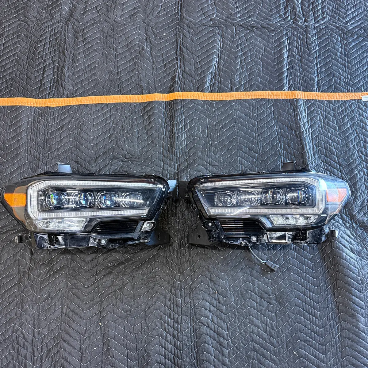 [Open Box] Nova-Series Led Projector Headlights | Amber/Clear Drl Fits 2016-2023 Toyota Tacoma 1
