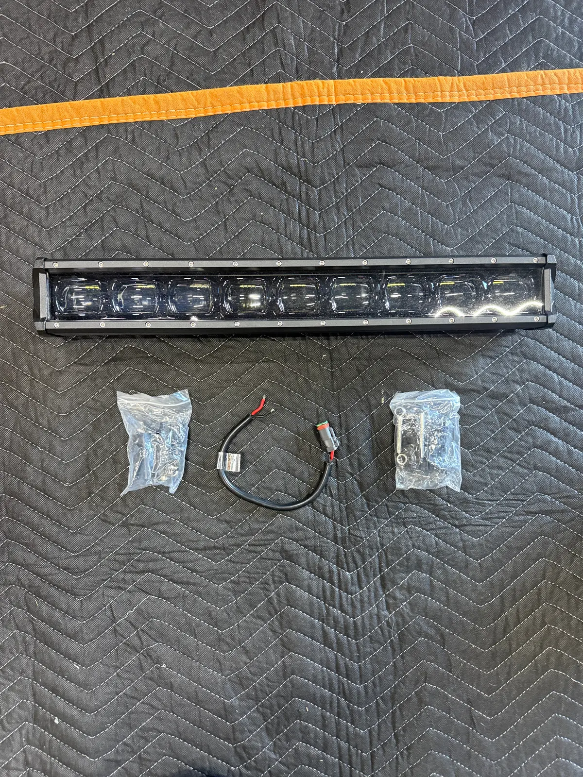 [Open Box] Universal 20" Led Light Bar 1