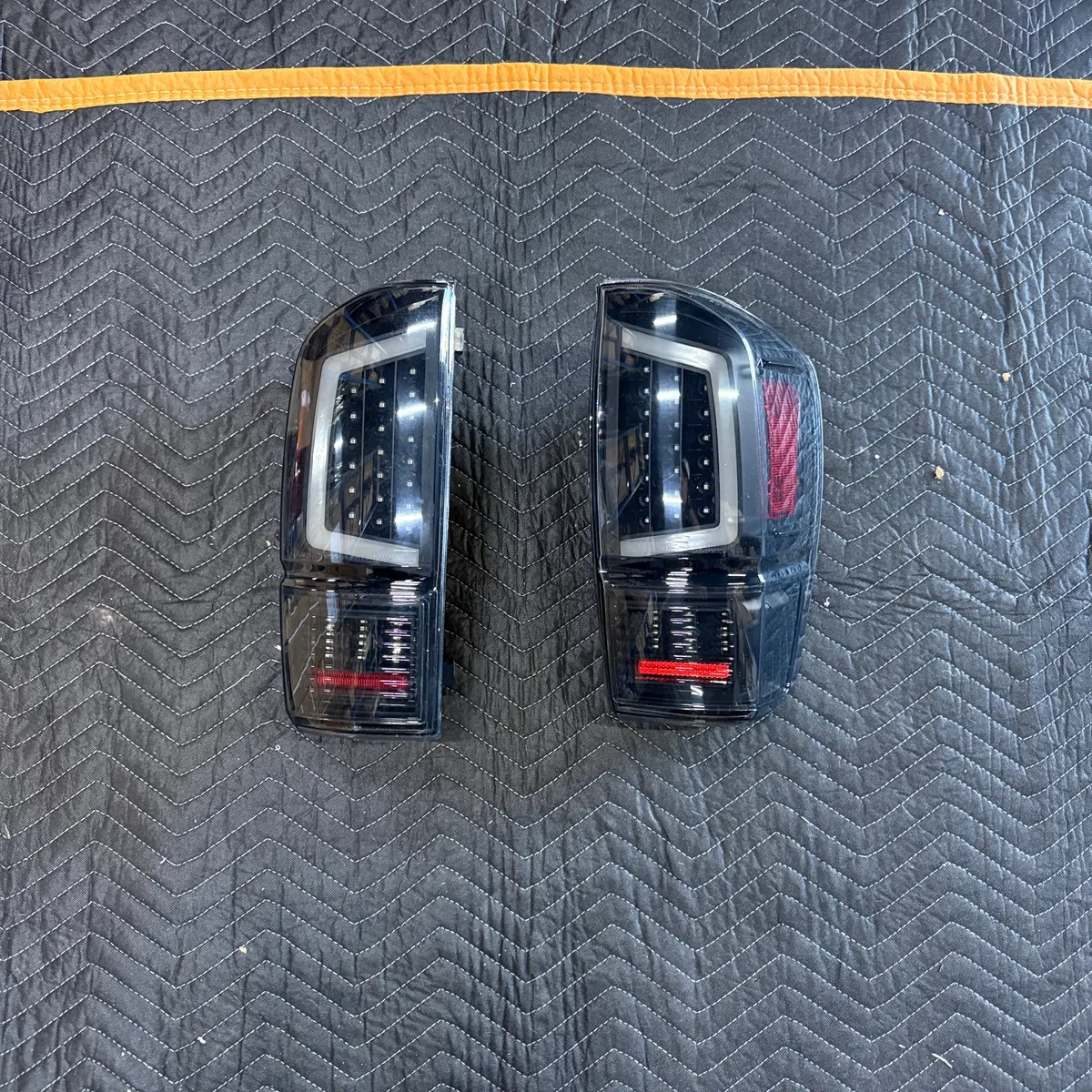 [Open Box] Light Bar Led Tail Lights Fits 2016-2023 Toyota Tacoma 1