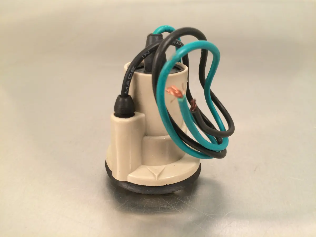 Reverse Light Socket - Scout Ii ('78-'80) 1