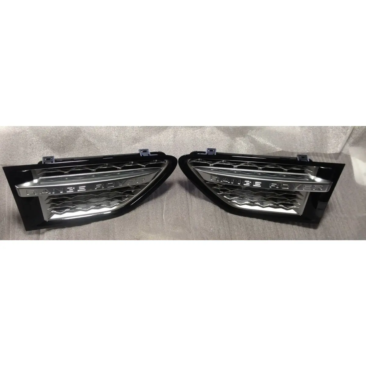 Genuine  Autobiography Side Vent Lr032402 Lr032406 1