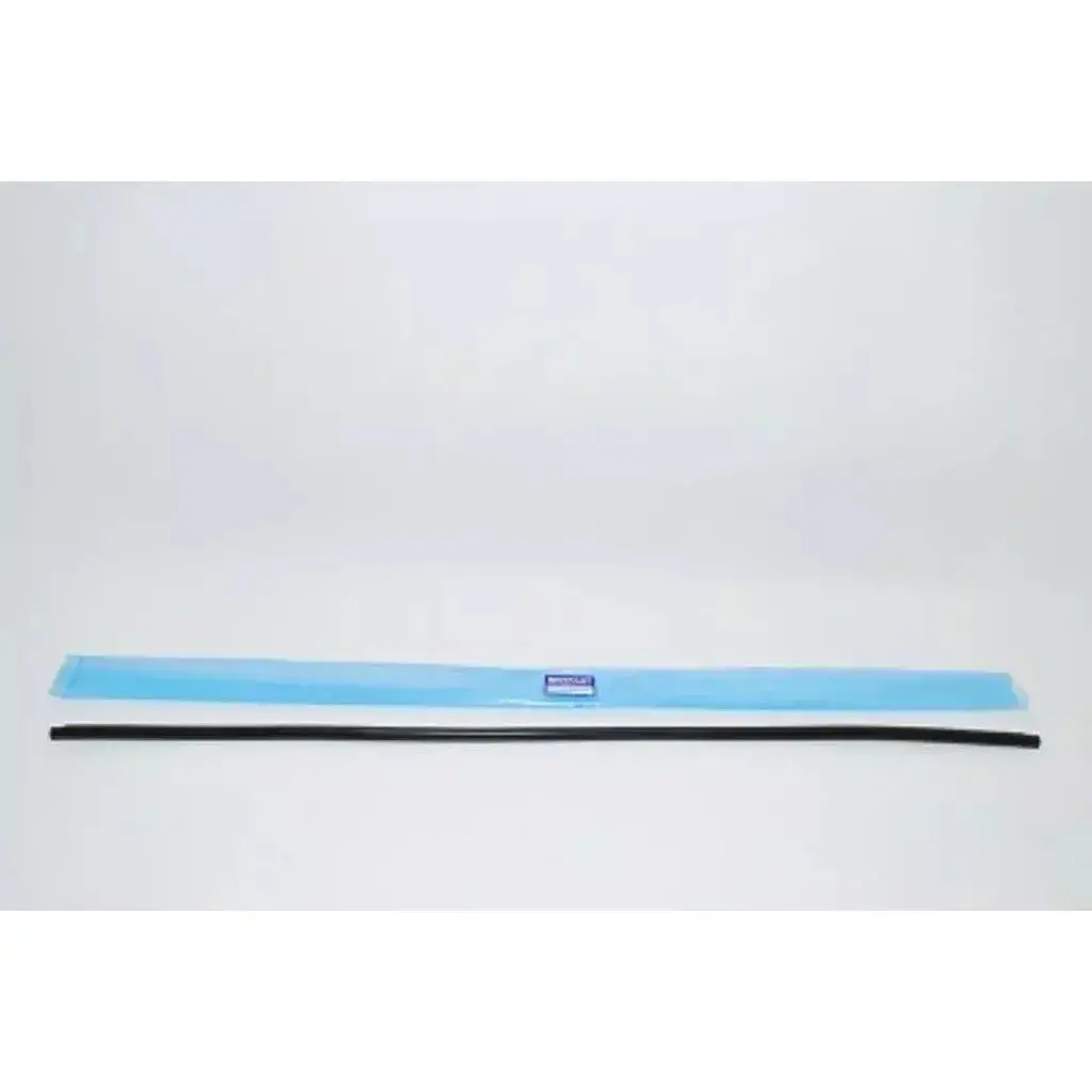 Lr029533-Windscreen Upper Moulding For Range Rover 03-12 1