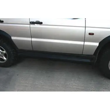Pair Black Rubber Topped Side Side Steps 1