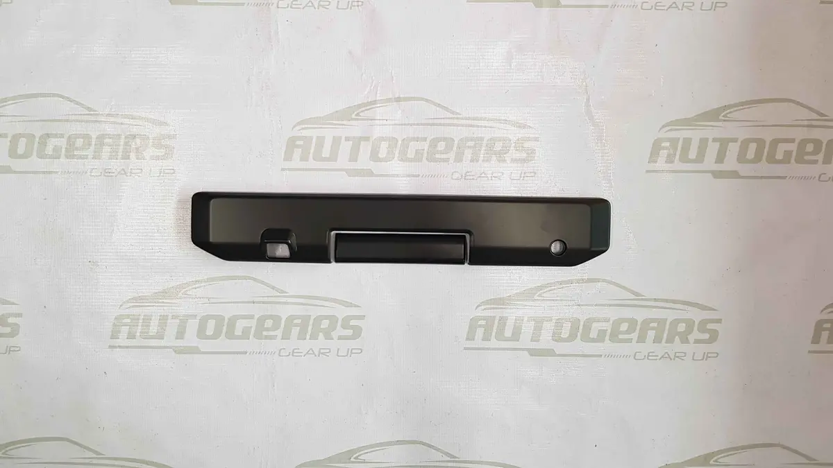 Mitsubishi Triton (2024 - 2026) Rear Door Handle Cover 1