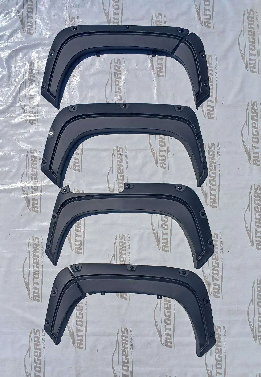 Mitsubishi Triton (2024 - 2026) Fender Flares 1