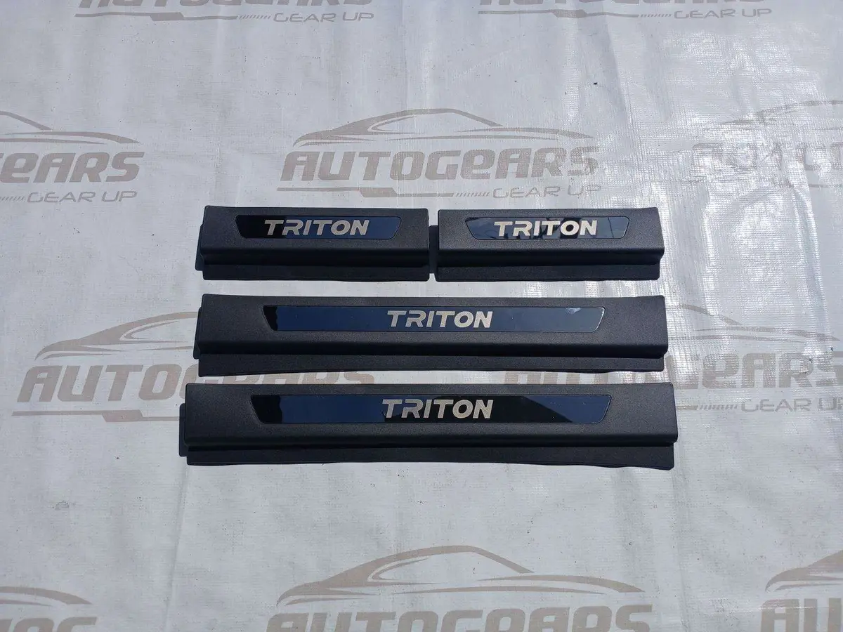 Mitsubishi Triton (2024 - 2026) Step Sills 1