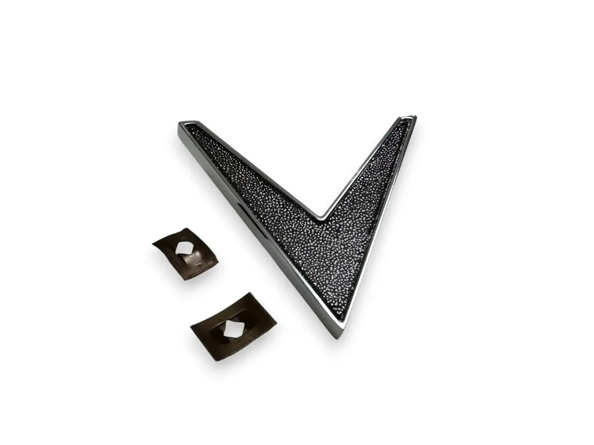 V8 "V" Emblem - Scout 800 1