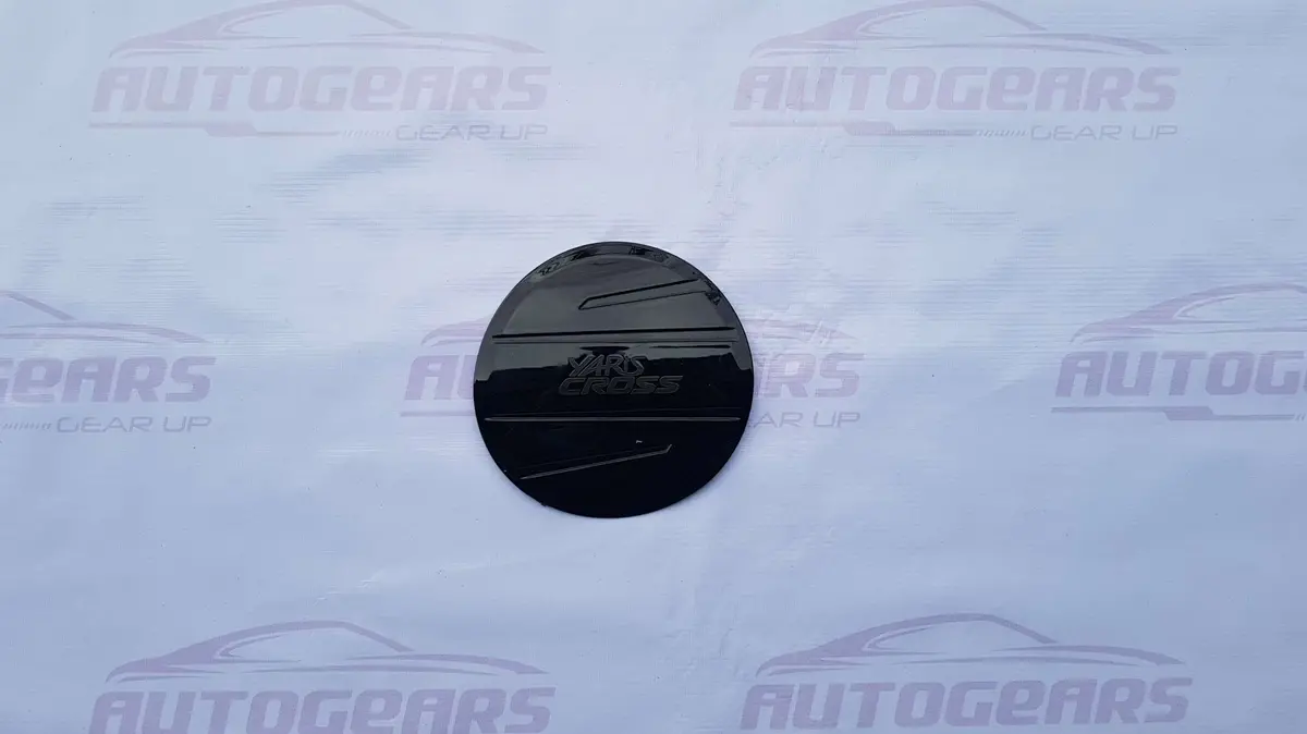 Toyota Yaris Cross (2023 - 2026) Gas Tank Cover 1