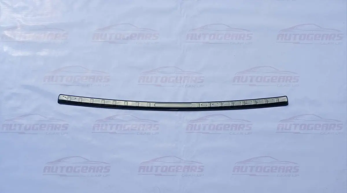 Toyota Yaris Cross (2023 - 2026) Rear Bumper Plate 2
