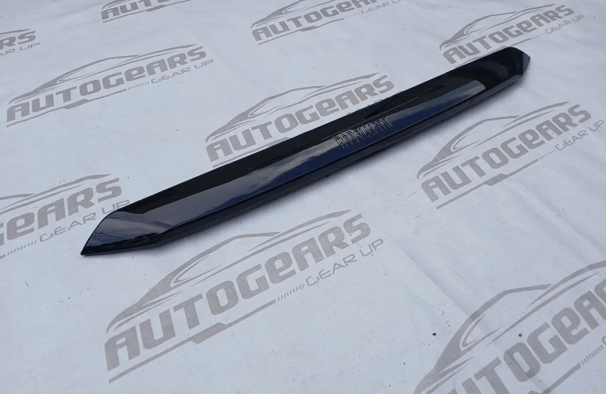Toyota Zenix (2023 - 2026) Modellista Hood Guard 2
