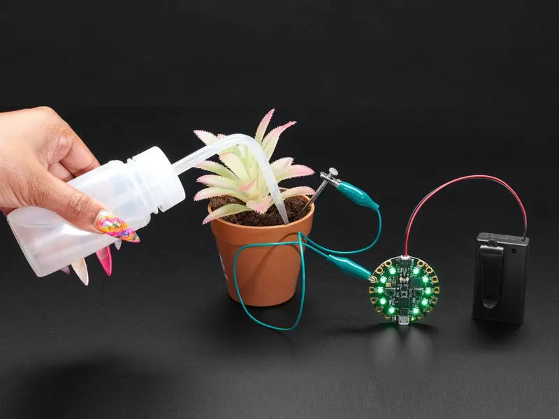 Circuit Playground Express Soil Sensor Mini Kit 1