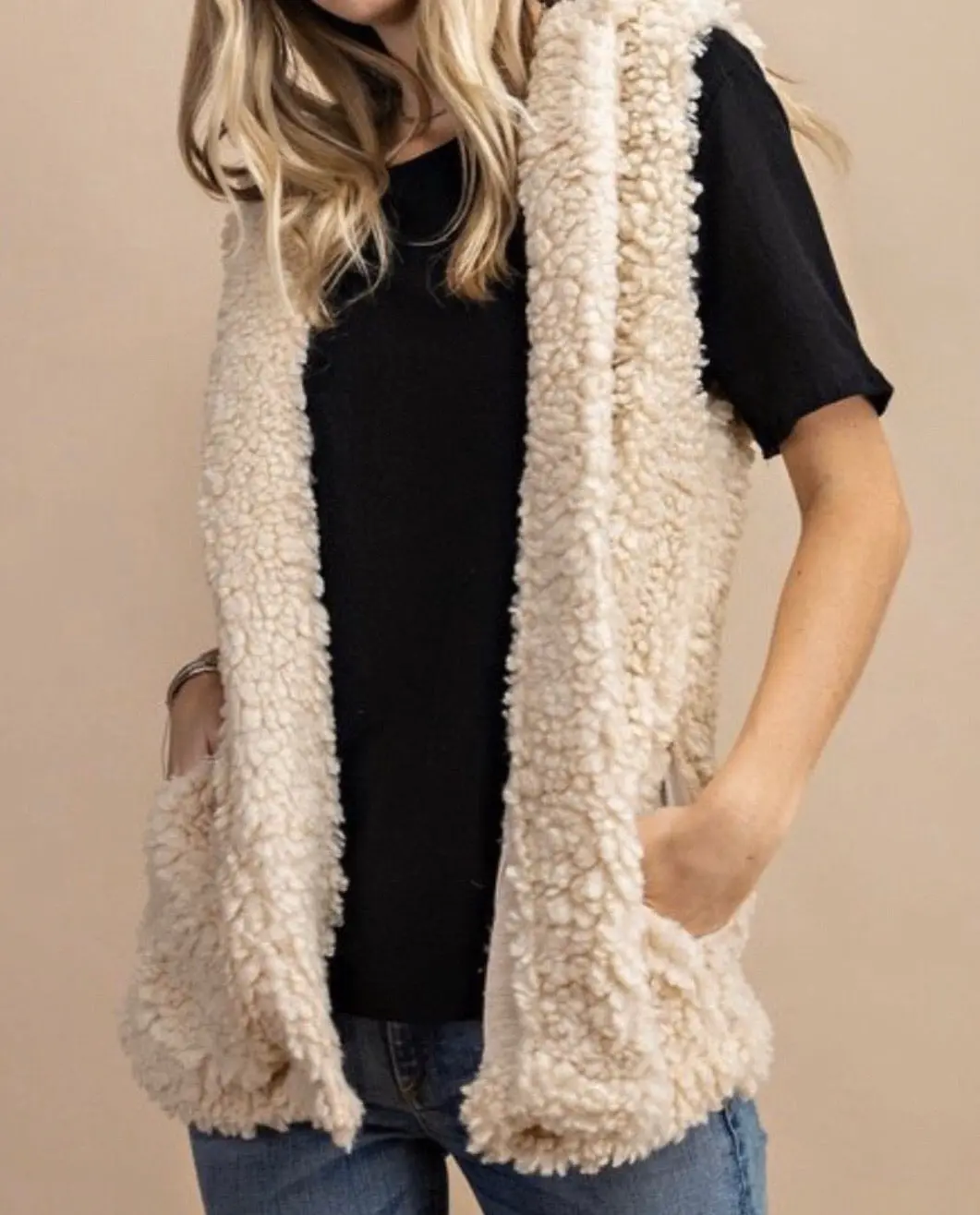 Lea Sherpa Hoodie 1