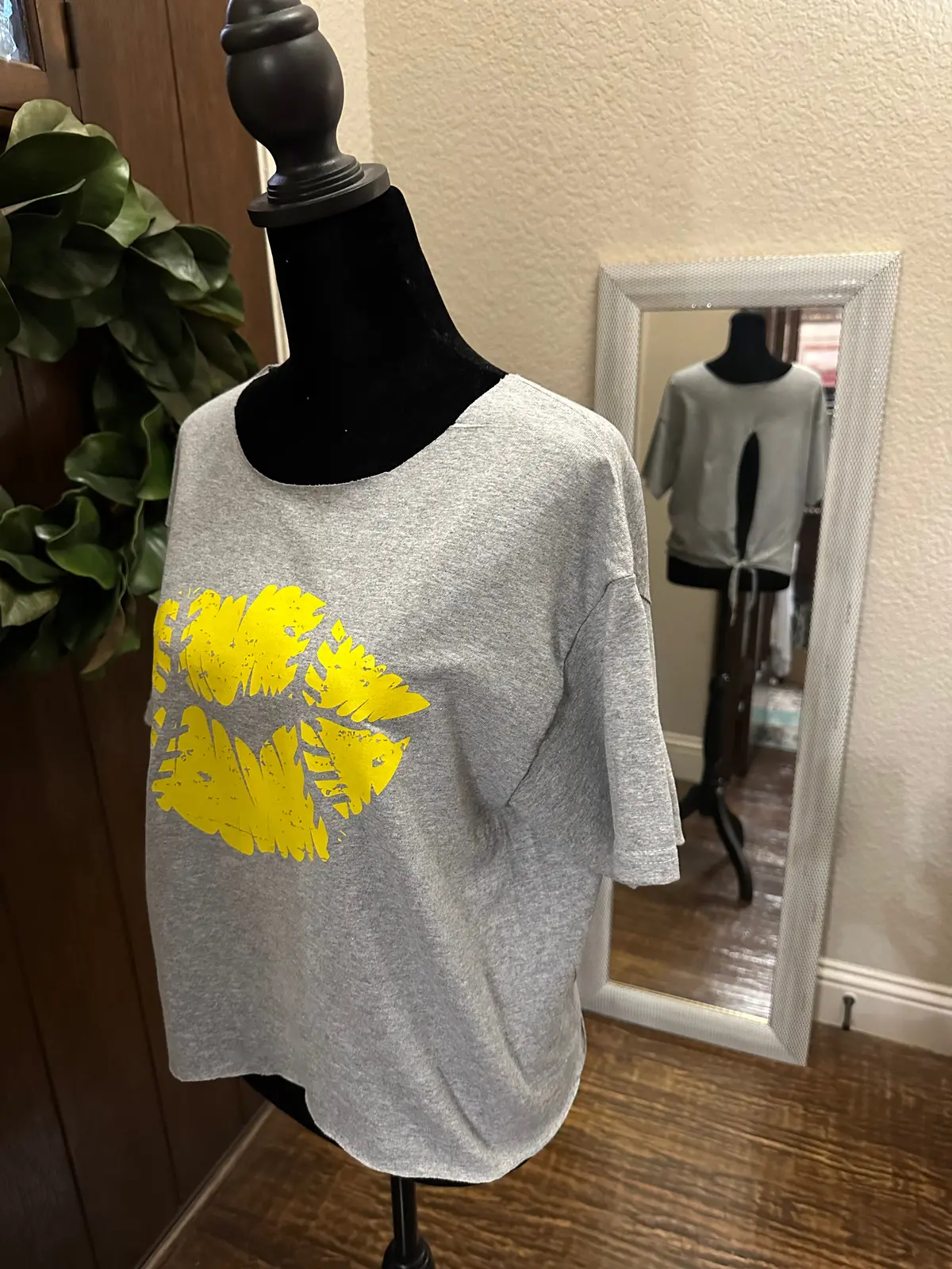 Softball Lips Open Back T-Shirt 1