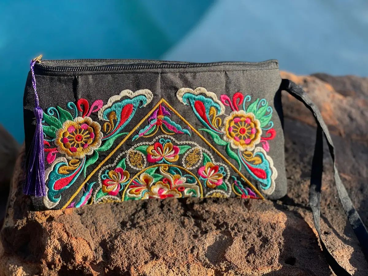 Ali Wristlet Clutch 1