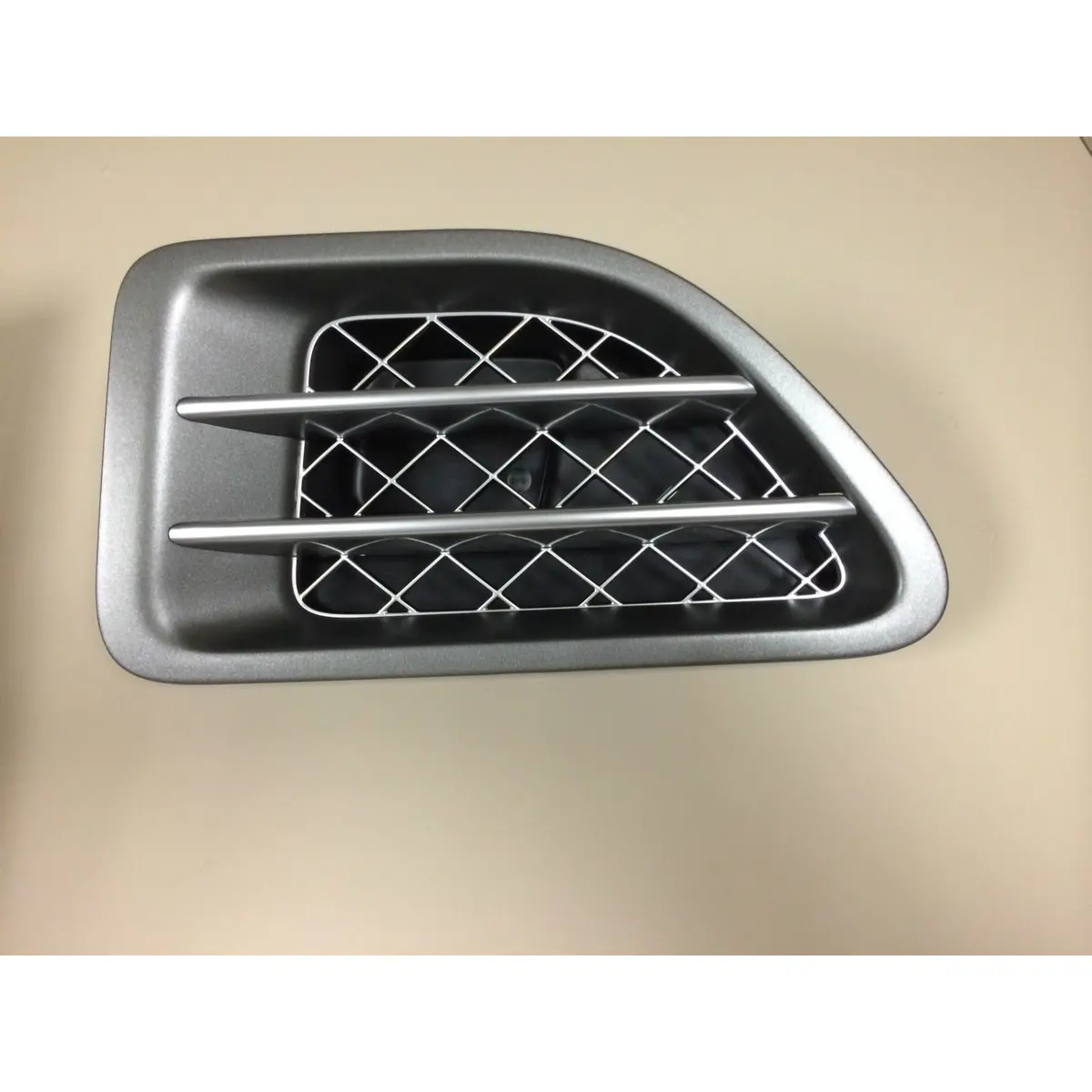 Front Fender Side Grille Vent Left Lh Genuine 1