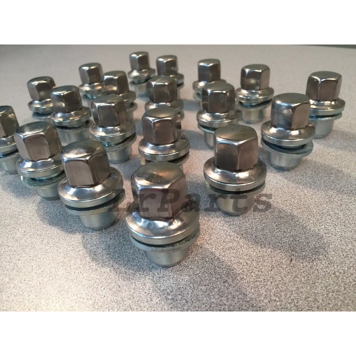 Lr3/Lr4/D5/L322/L405/Rrs/L663 Alloy Wheel Lug Nut Kit - Set Of 20 1