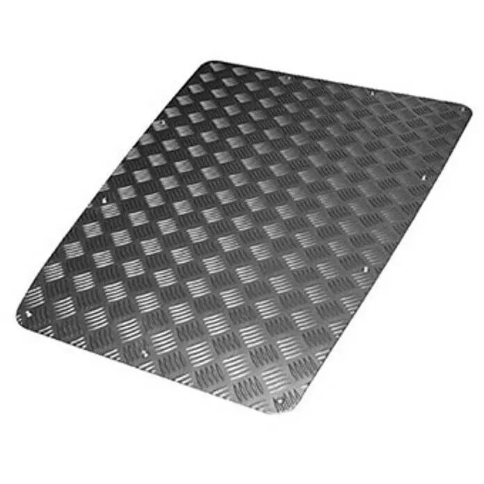 Bonnet Centre Chequer Plate Kit - Black 1