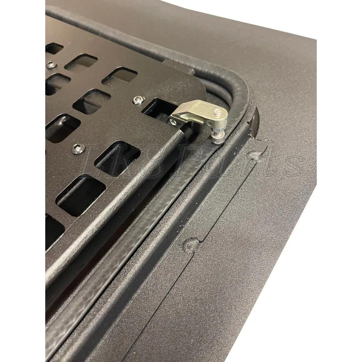 Terrafirma Gullwing Flip Side Window Replacement Left Hand Lr3/Lr4 1